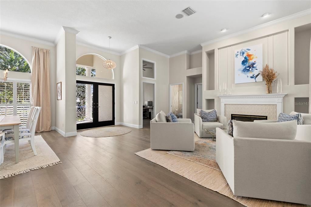 Под контрактом: $925,000 (4 спален, 3 ванн, 3031 Квадратных фут)