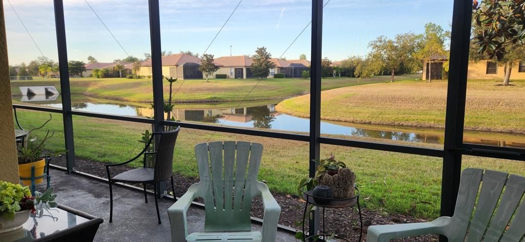 合同活跃: $298,000 (3 贝兹, 2 浴室, 1631 平方英尺)