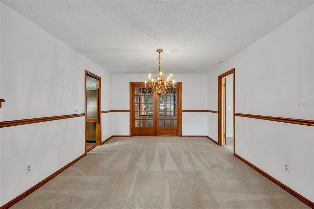 Под контрактом: $2,400 (4 спален, 2 ванн, 2998 Квадратных фут)