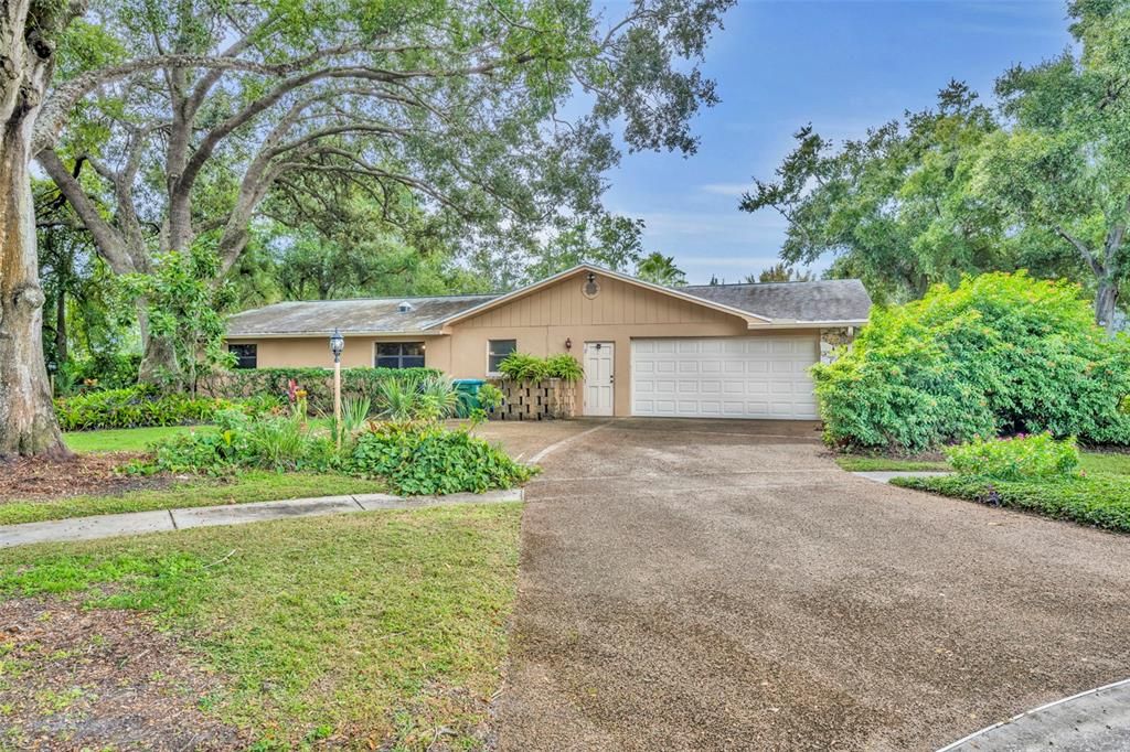 Под контрактом: $2,400 (4 спален, 2 ванн, 2998 Квадратных фут)