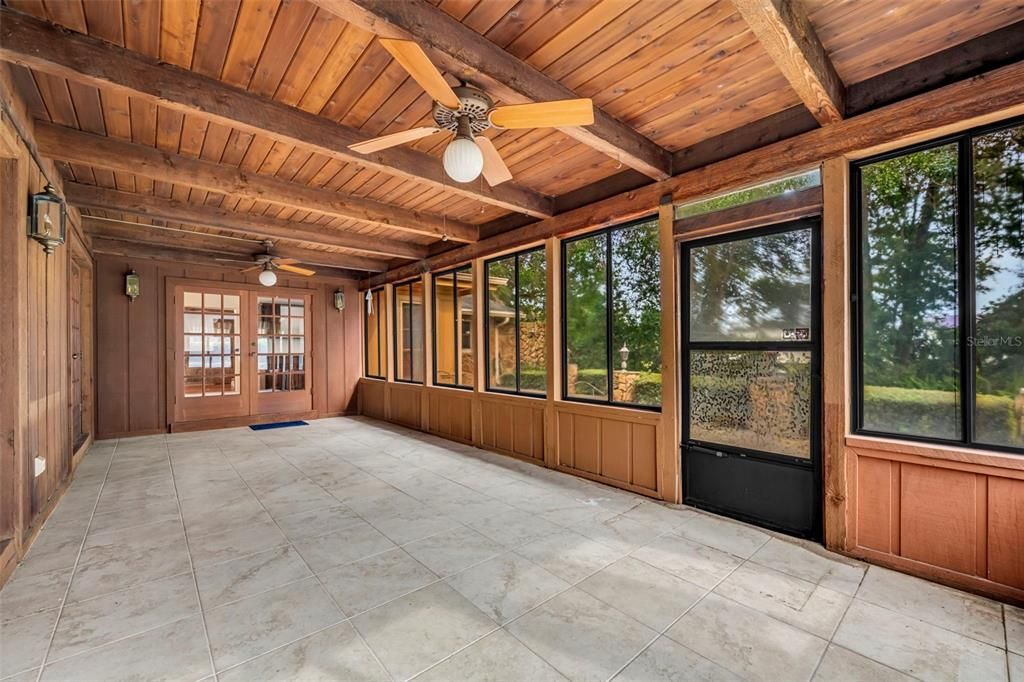 Под контрактом: $2,400 (4 спален, 2 ванн, 2998 Квадратных фут)