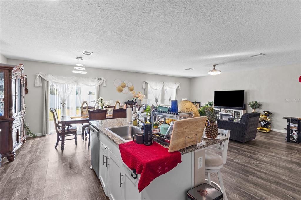 For Rent: $3,500 (4 beds, 2 baths, 2269 Square Feet)