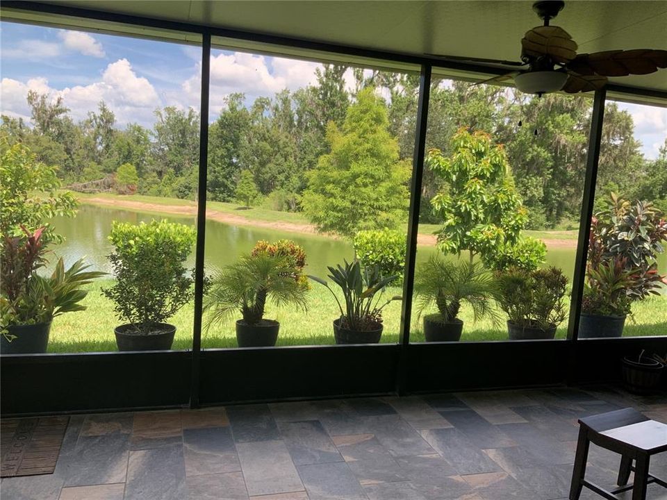 En Renta: $2,750 (4 camas, 3 baños, 2528 Pies cuadrados)