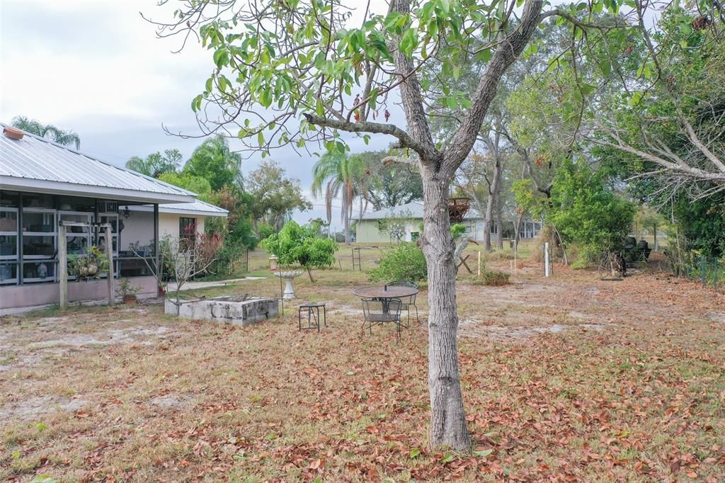 For Sale: $239,990 (2 beds, 2 baths, 1224 Square Feet)