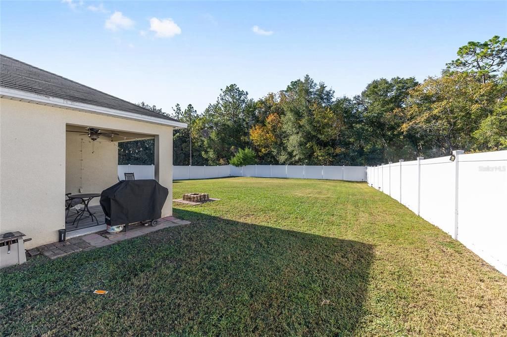 待售: $334,000 (4 贝兹, 2 浴室, 1827 平方英尺)