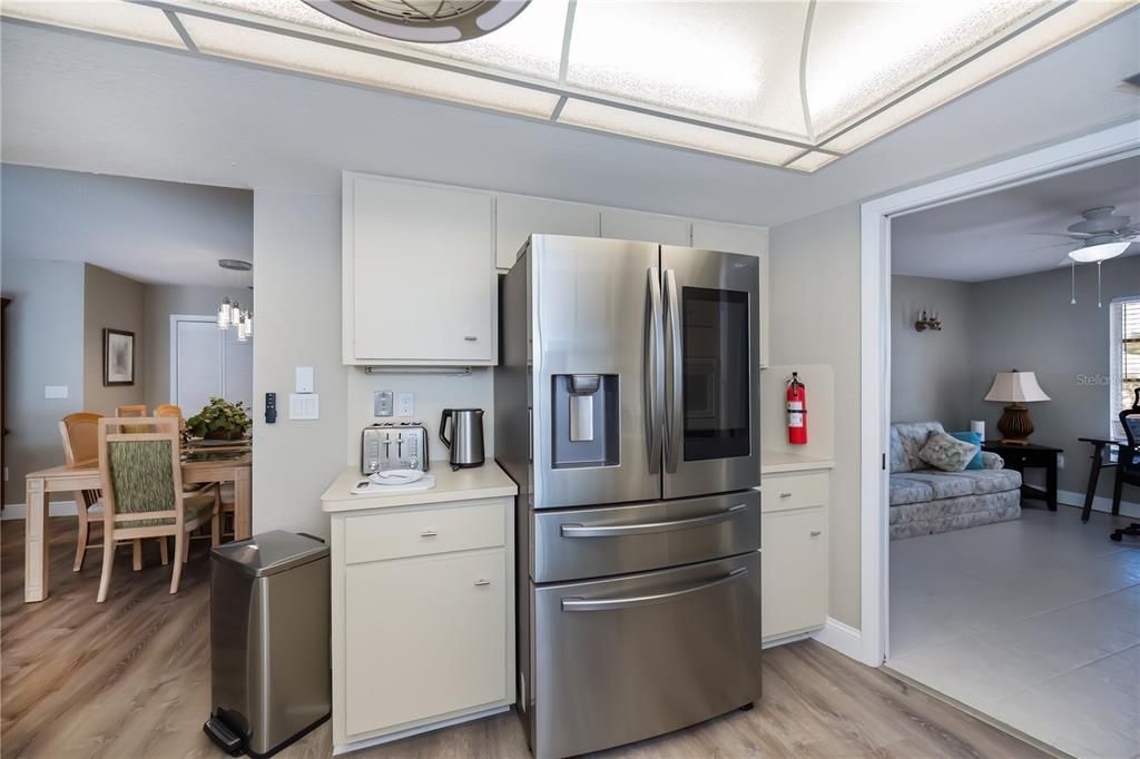 For Sale: $675,000 (4 beds, 2 baths, 2452 Square Feet)