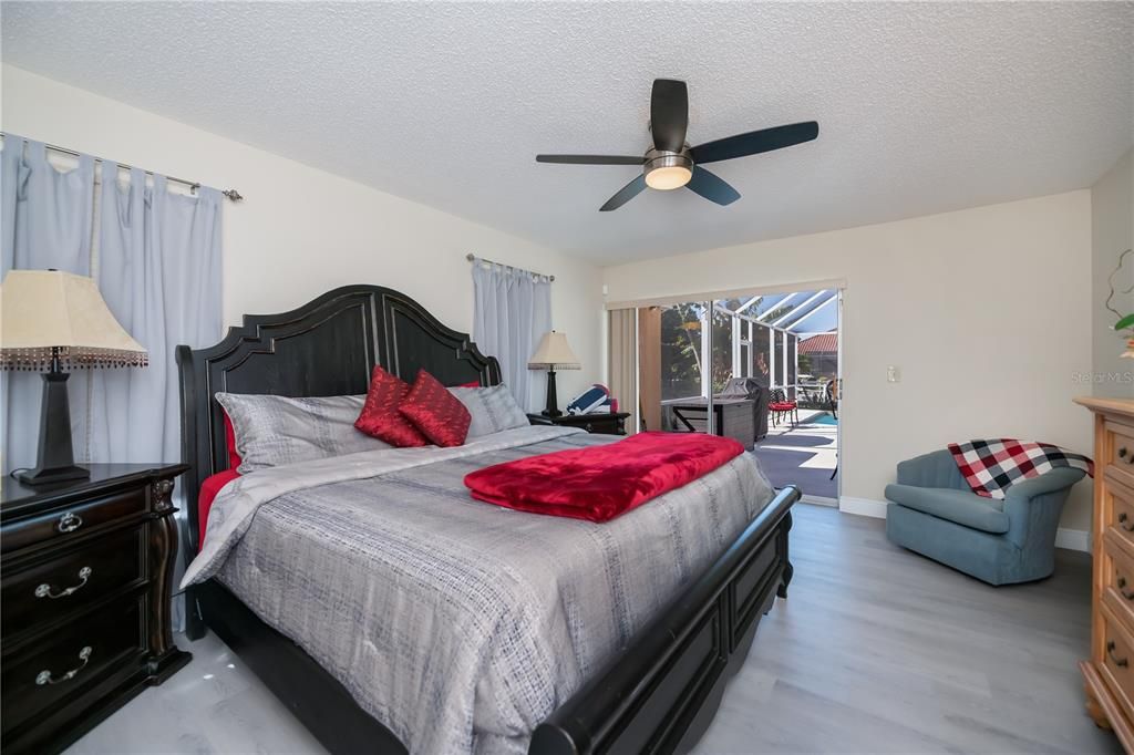 For Sale: $675,000 (4 beds, 2 baths, 2452 Square Feet)