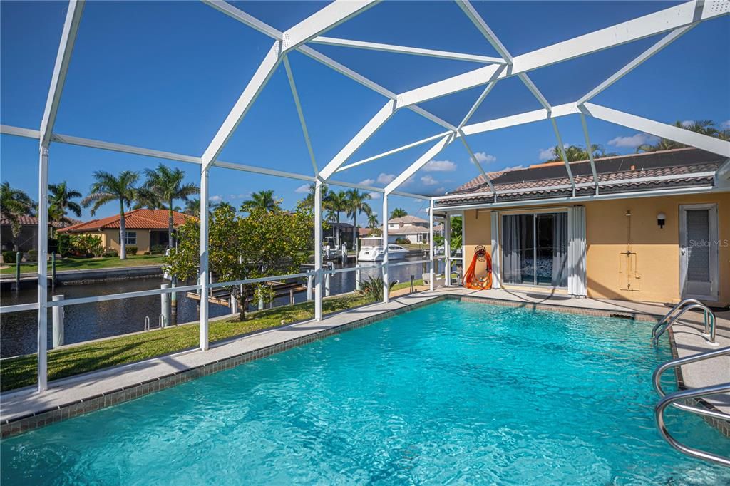 For Sale: $675,000 (4 beds, 2 baths, 2452 Square Feet)