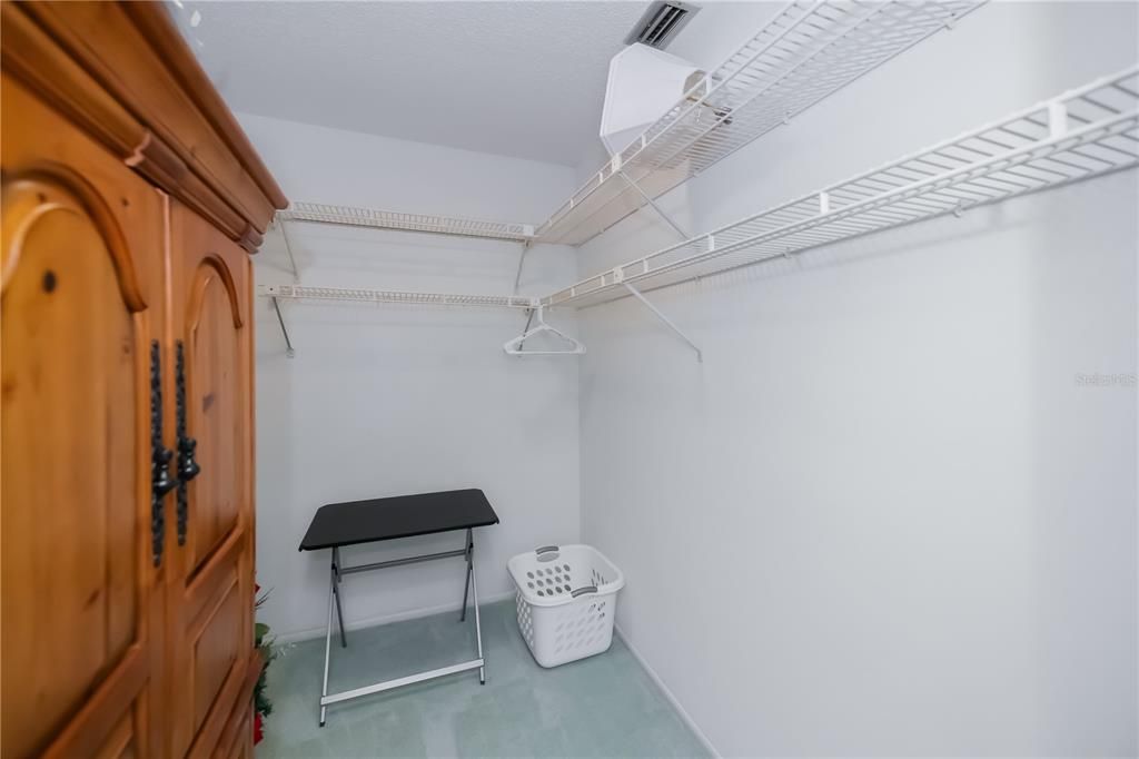 For Sale: $675,000 (4 beds, 2 baths, 2452 Square Feet)