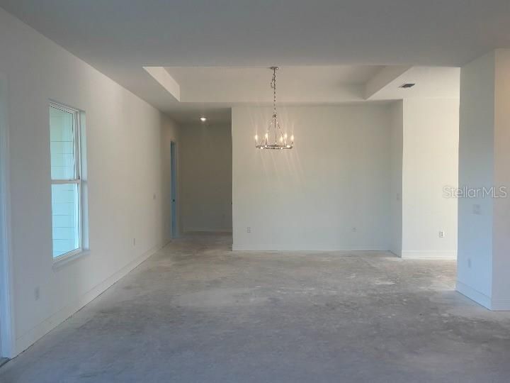 For Sale: $599,990 (4 beds, 3 baths, 2724 Square Feet)