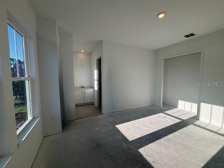 For Sale: $599,990 (4 beds, 3 baths, 2724 Square Feet)