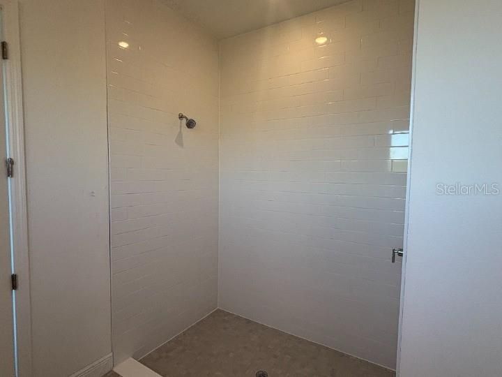 For Sale: $599,990 (4 beds, 3 baths, 2724 Square Feet)