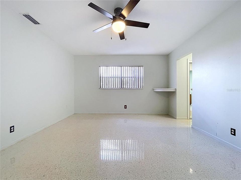 For Rent: $3,300 (4 beds, 3 baths, 2692 Square Feet)