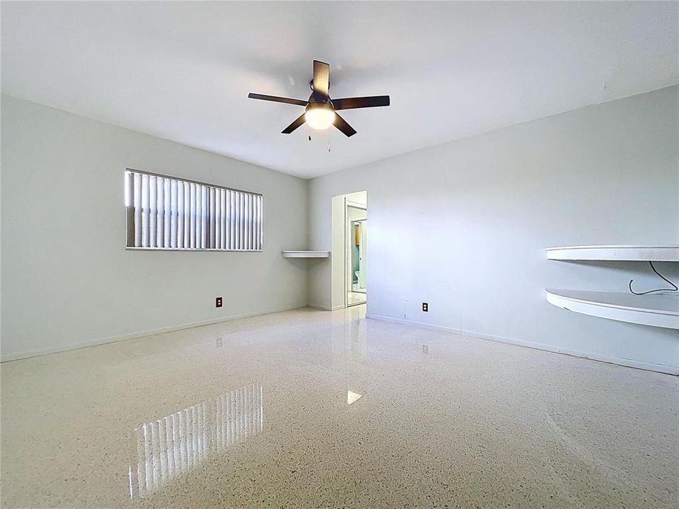 For Rent: $3,300 (4 beds, 3 baths, 2692 Square Feet)