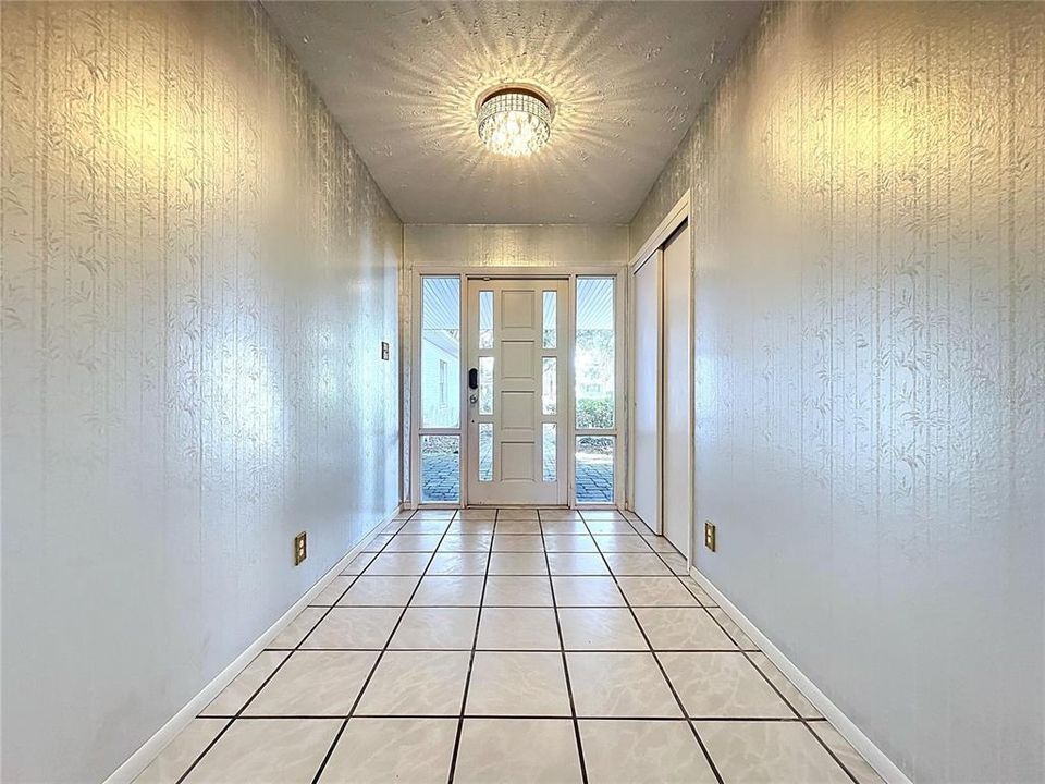 For Rent: $3,300 (4 beds, 3 baths, 2692 Square Feet)