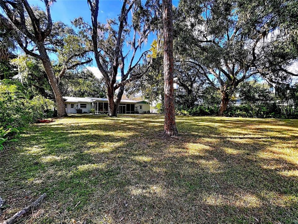 For Rent: $3,300 (4 beds, 3 baths, 2692 Square Feet)