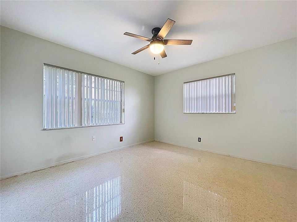 For Rent: $3,300 (4 beds, 3 baths, 2692 Square Feet)