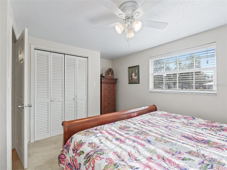 Active With Contract: $284,500 (2 beds, 1 baths, 1230 Square Feet)