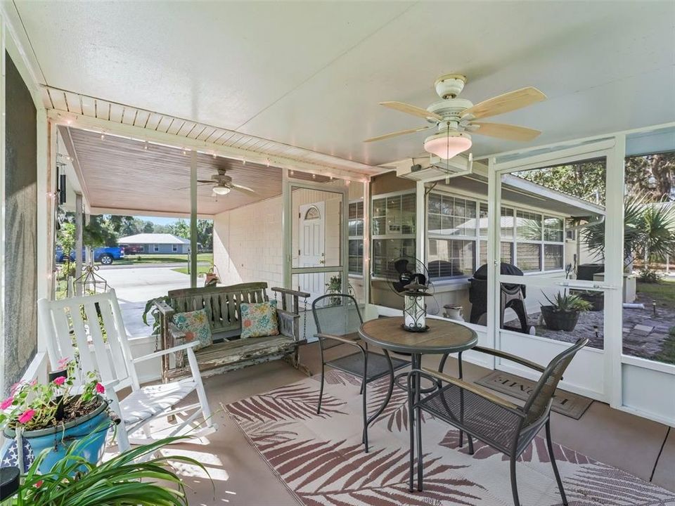 Active With Contract: $284,500 (2 beds, 1 baths, 1230 Square Feet)