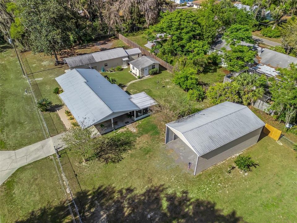 Active With Contract: $284,500 (2 beds, 1 baths, 1230 Square Feet)