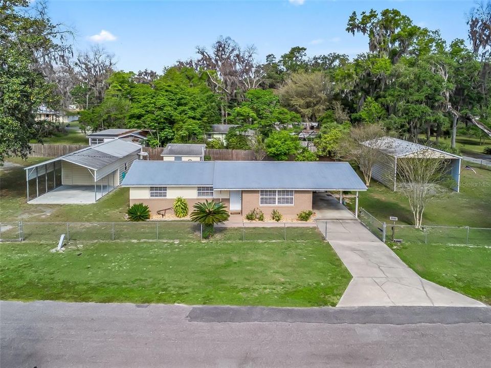 Active With Contract: $284,500 (2 beds, 1 baths, 1230 Square Feet)