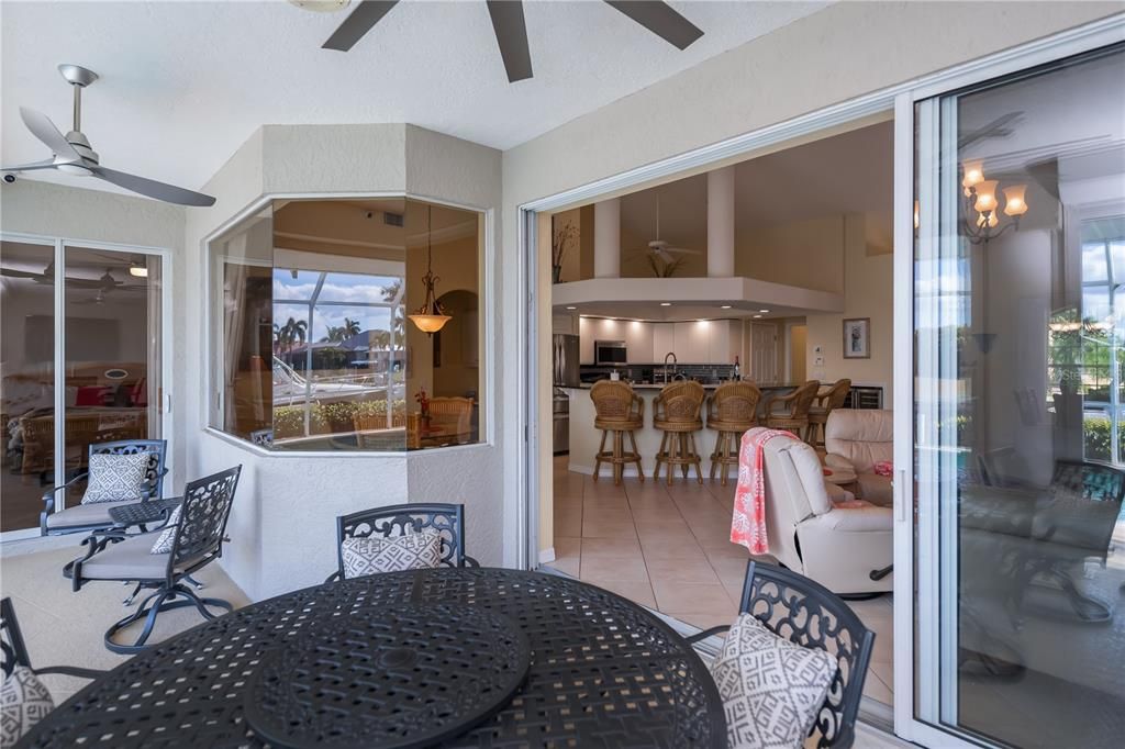 En Venta: $850,000 (3 camas, 3 baños, 2255 Pies cuadrados)