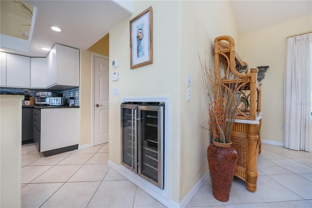 En Venta: $850,000 (3 camas, 3 baños, 2255 Pies cuadrados)