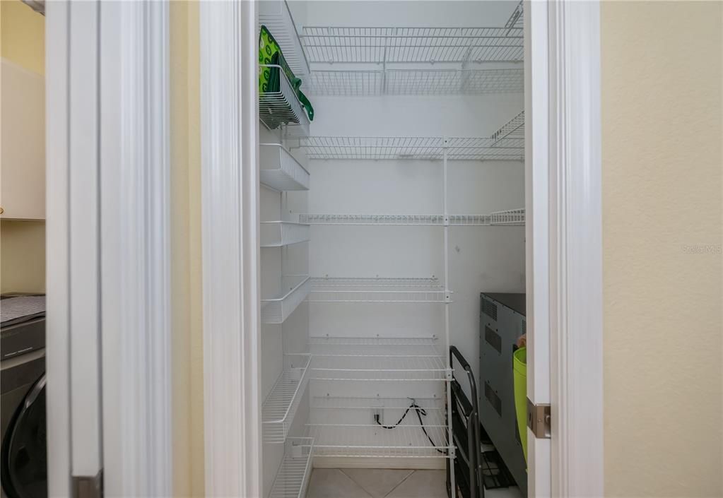 En Venta: $850,000 (3 camas, 3 baños, 2255 Pies cuadrados)