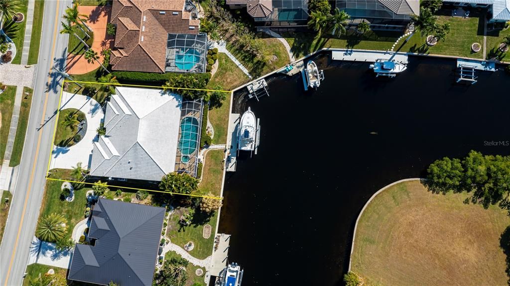 En Venta: $850,000 (3 camas, 3 baños, 2255 Pies cuadrados)