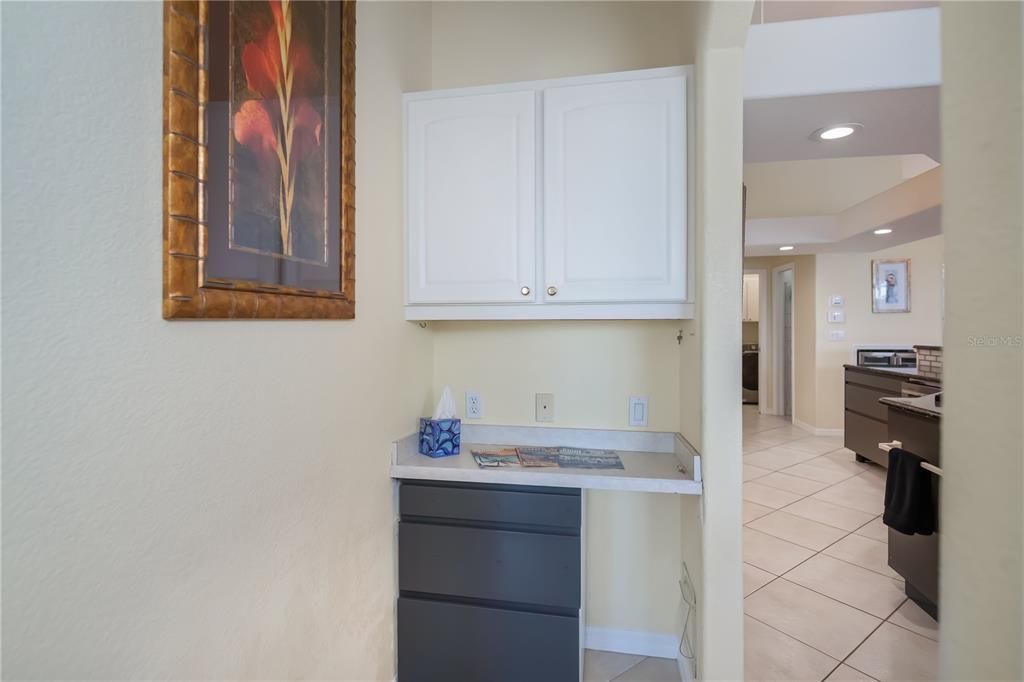 En Venta: $850,000 (3 camas, 3 baños, 2255 Pies cuadrados)