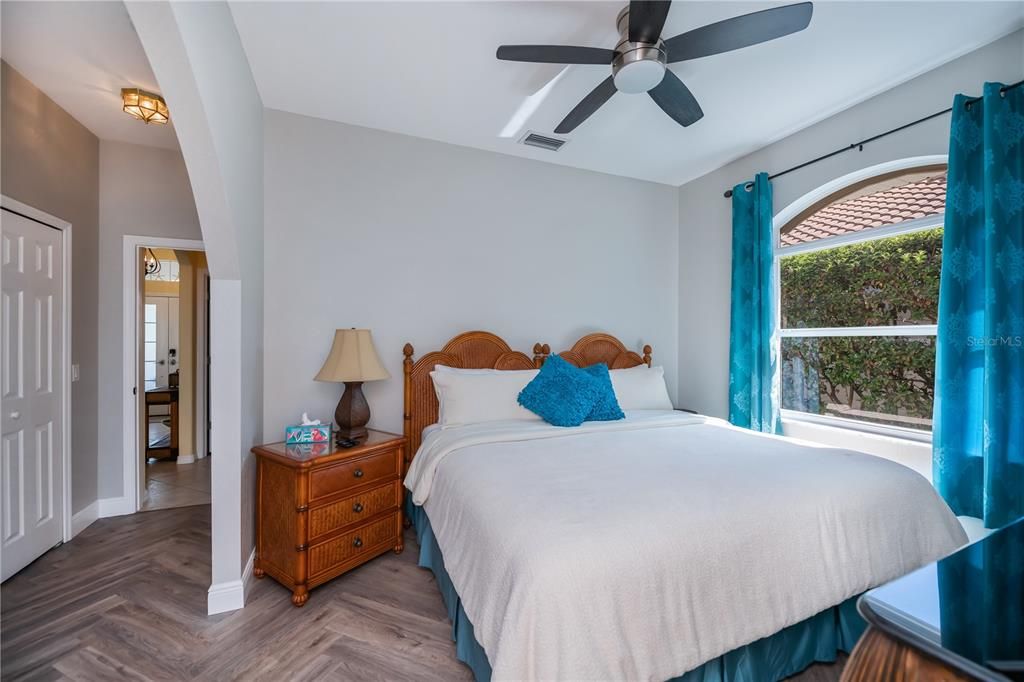 En Venta: $850,000 (3 camas, 3 baños, 2255 Pies cuadrados)