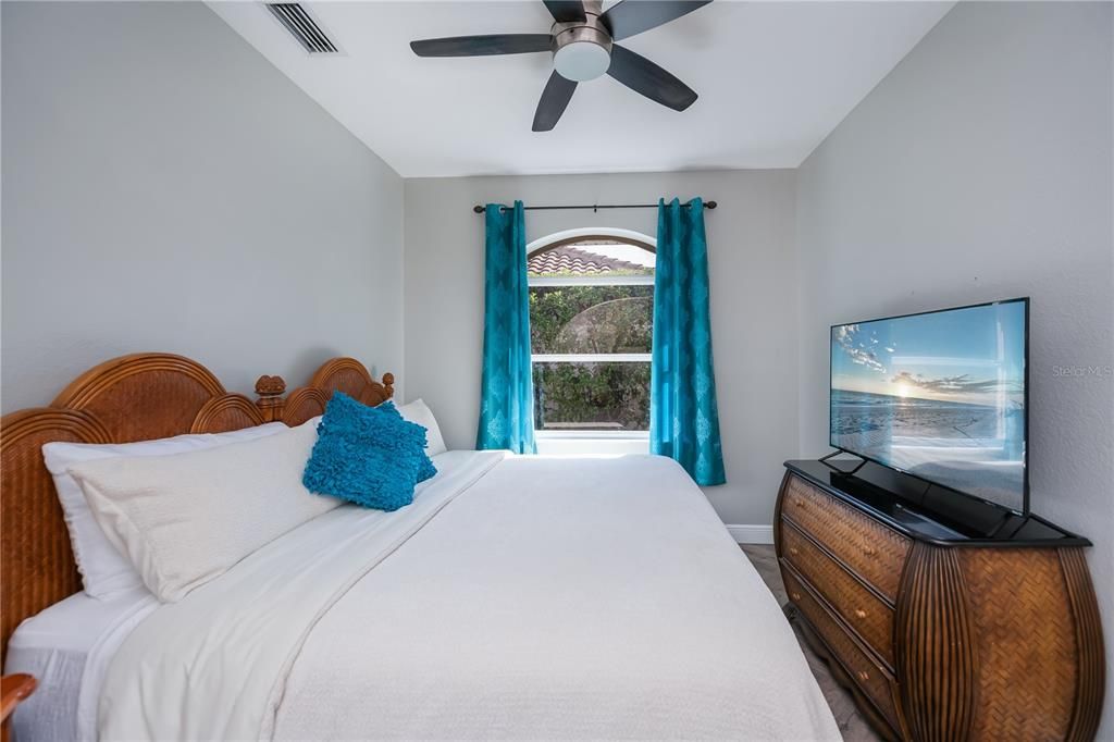 En Venta: $850,000 (3 camas, 3 baños, 2255 Pies cuadrados)