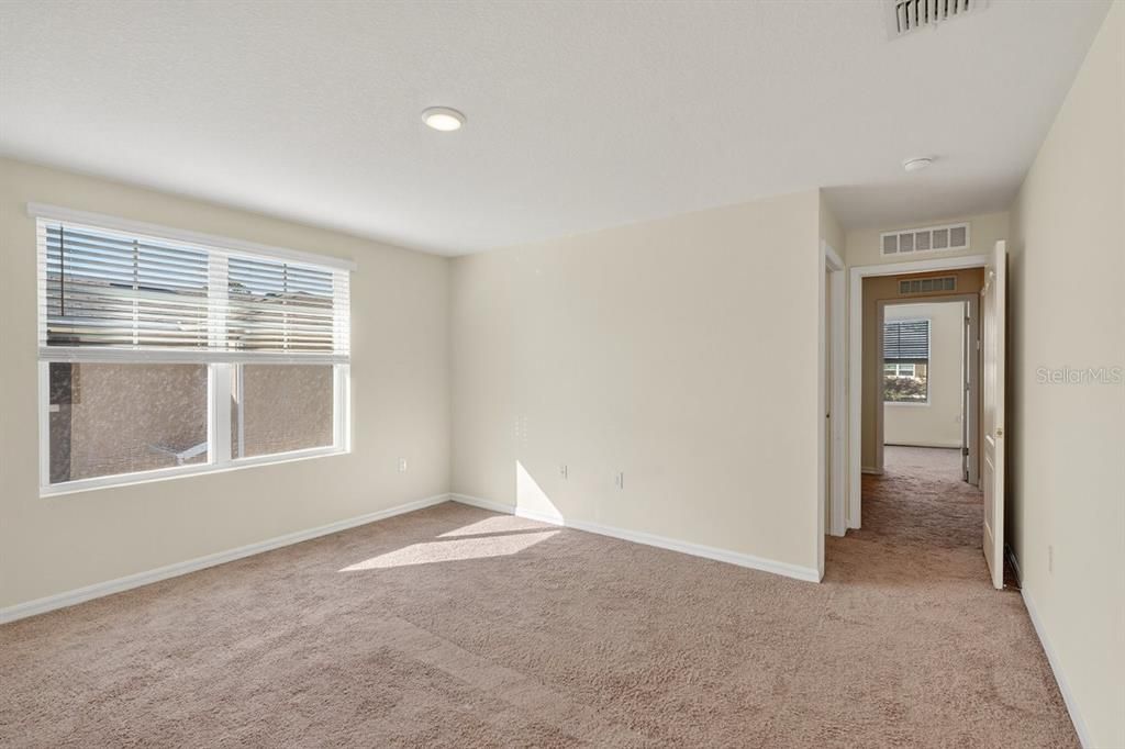 For Sale: $269,000 (3 beds, 2 baths, 1648 Square Feet)