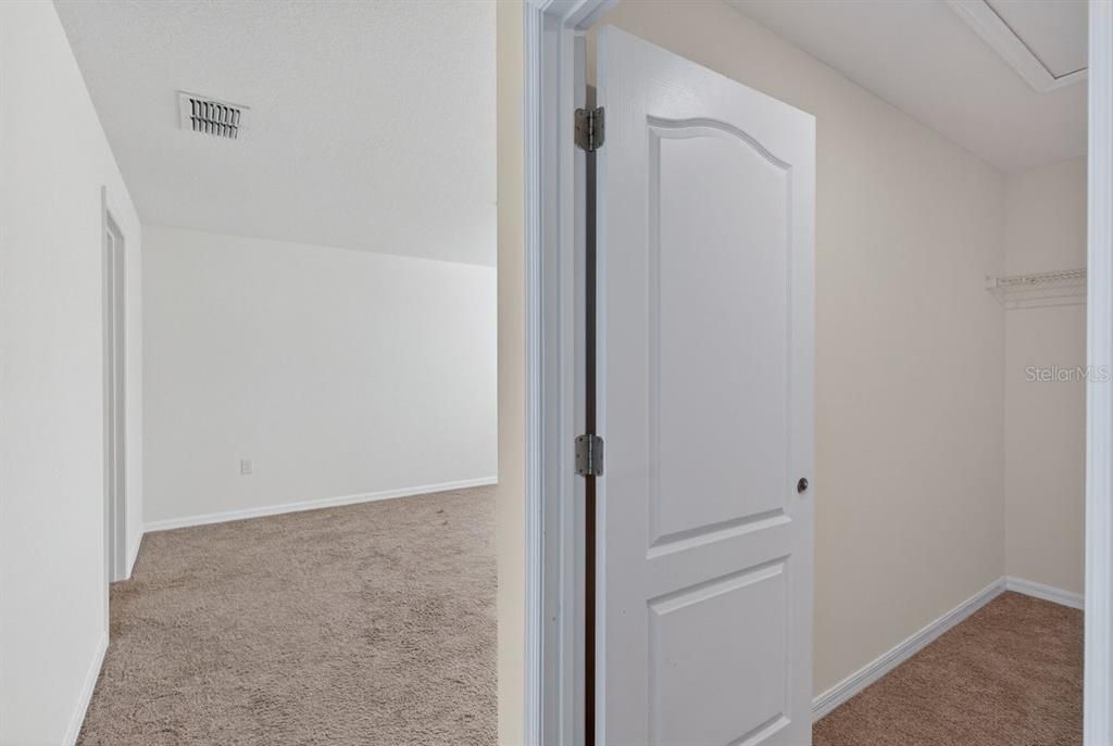 For Sale: $269,000 (3 beds, 2 baths, 1648 Square Feet)