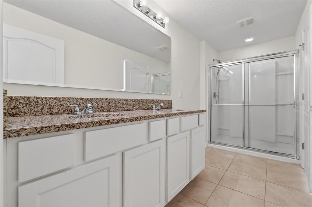 For Sale: $269,000 (3 beds, 2 baths, 1648 Square Feet)