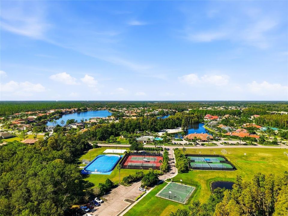 En Venta: $1,100,000 (5 camas, 4 baños, 4324 Pies cuadrados)