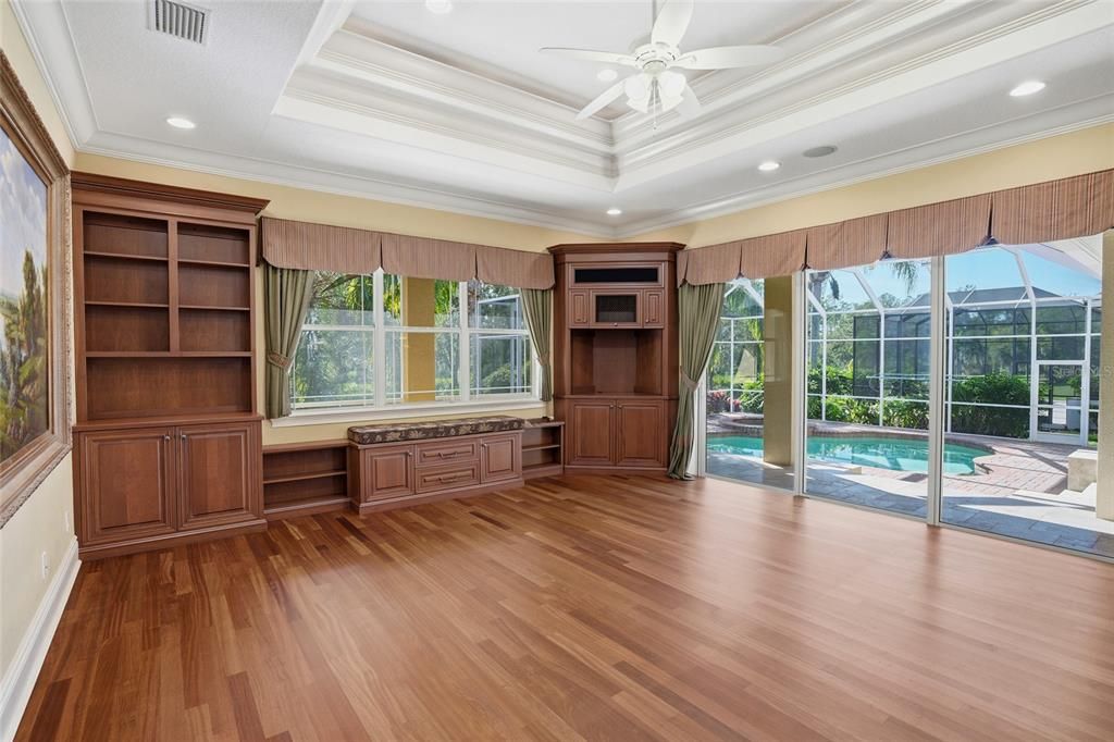 En Venta: $1,100,000 (5 camas, 4 baños, 4324 Pies cuadrados)