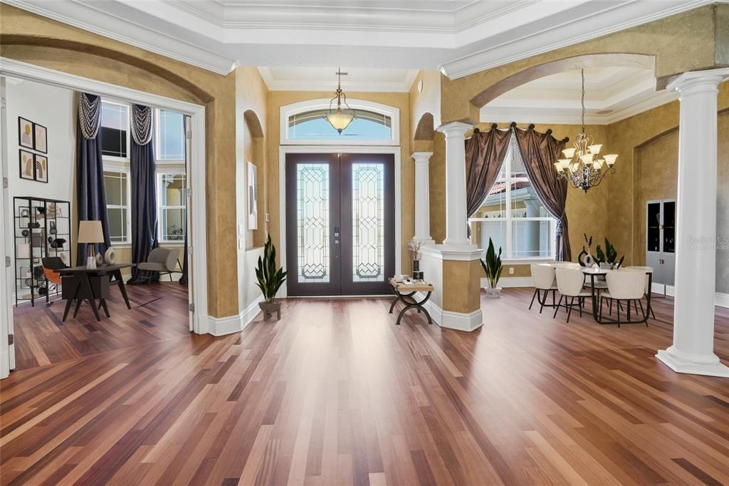 En Venta: $1,100,000 (5 camas, 4 baños, 4324 Pies cuadrados)