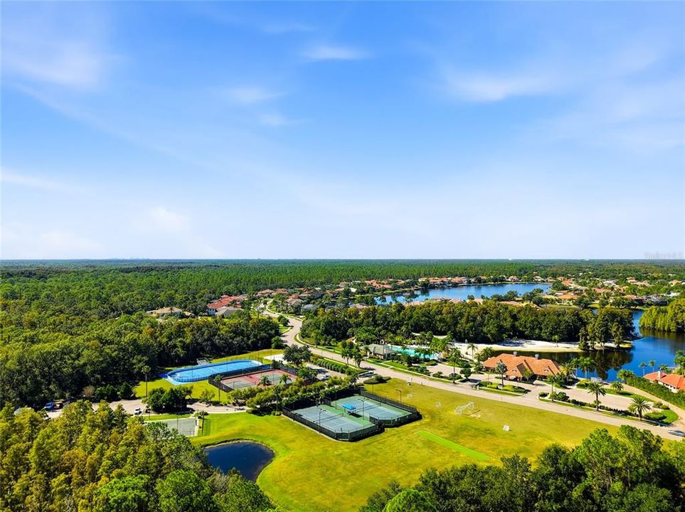 En Venta: $1,100,000 (5 camas, 4 baños, 4324 Pies cuadrados)