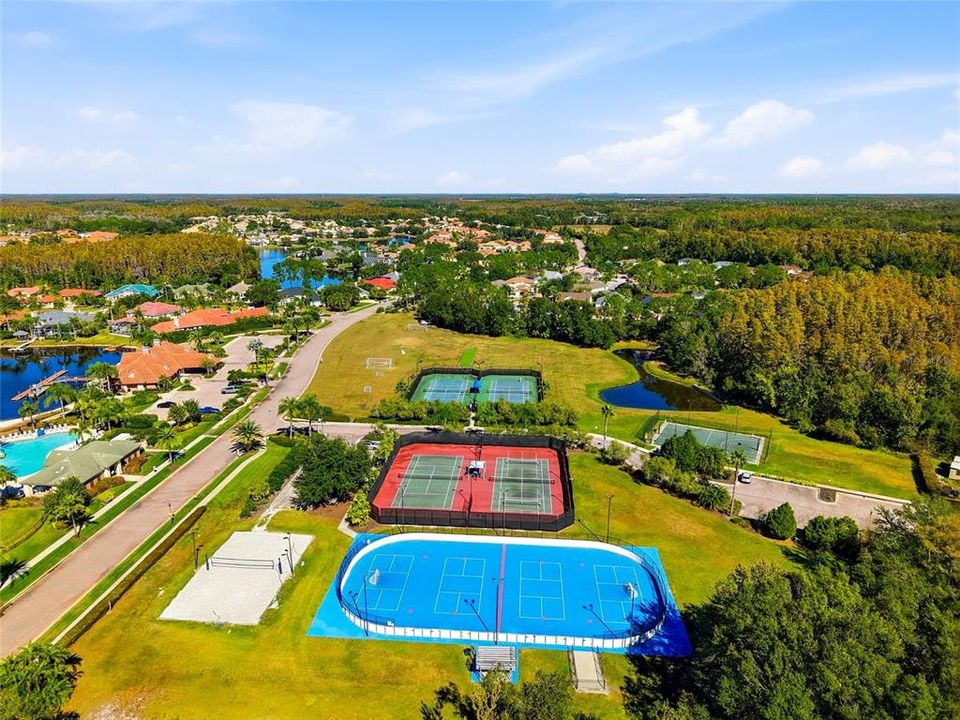 En Venta: $1,100,000 (5 camas, 4 baños, 4324 Pies cuadrados)