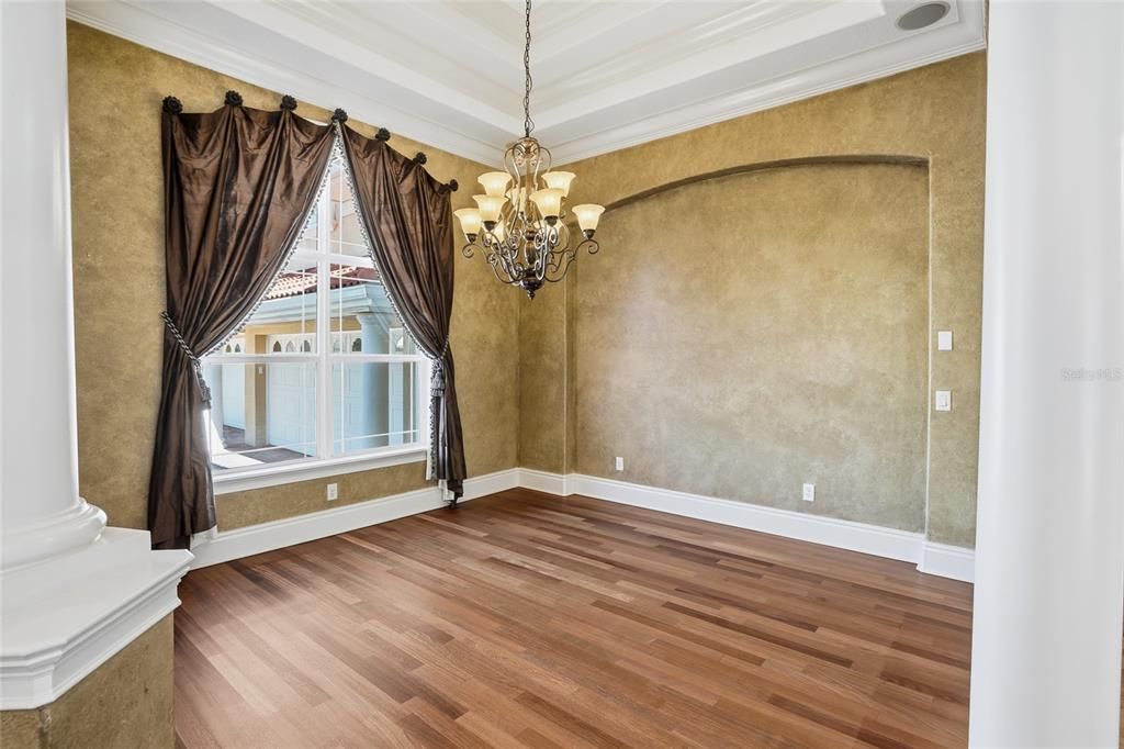 En Venta: $1,100,000 (5 camas, 4 baños, 4324 Pies cuadrados)