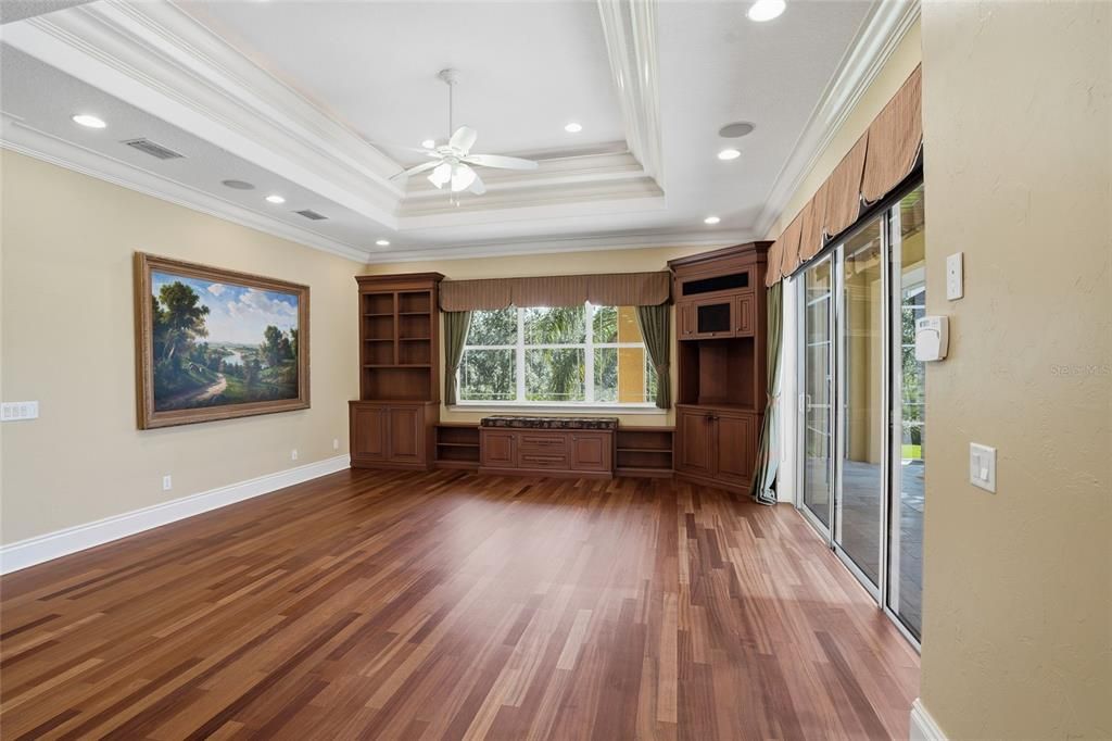 En Venta: $1,100,000 (5 camas, 4 baños, 4324 Pies cuadrados)