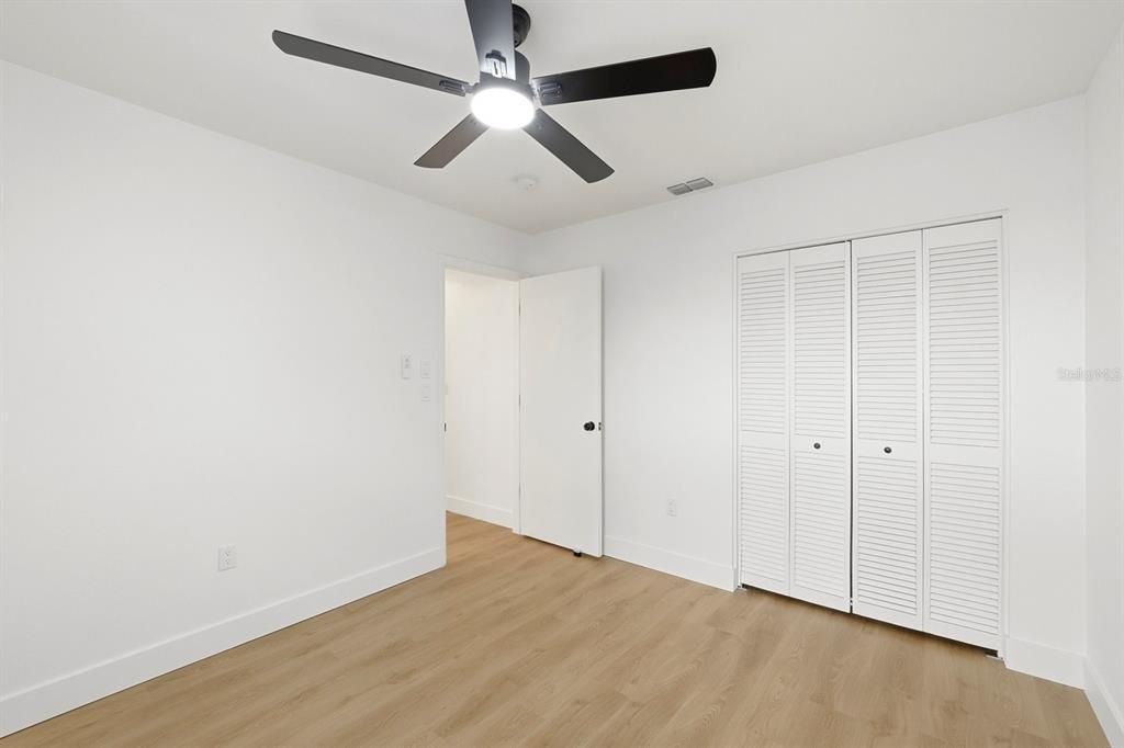 For Sale: $549,899 (3 beds, 2 baths, 1474 Square Feet)