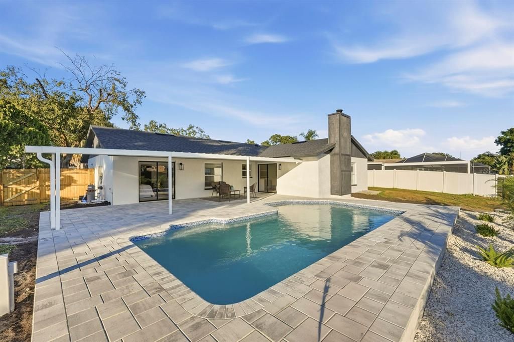 For Sale: $549,899 (3 beds, 2 baths, 1474 Square Feet)