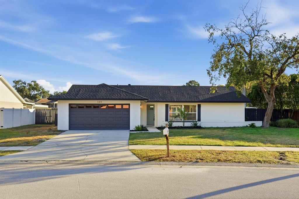 For Sale: $549,899 (3 beds, 2 baths, 1474 Square Feet)