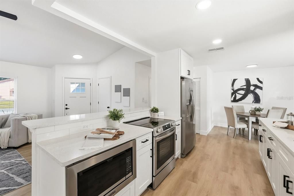 For Sale: $549,899 (3 beds, 2 baths, 1474 Square Feet)