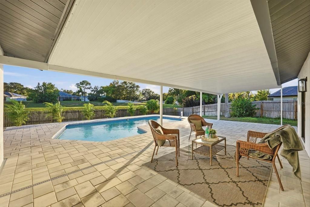 For Sale: $549,899 (3 beds, 2 baths, 1474 Square Feet)