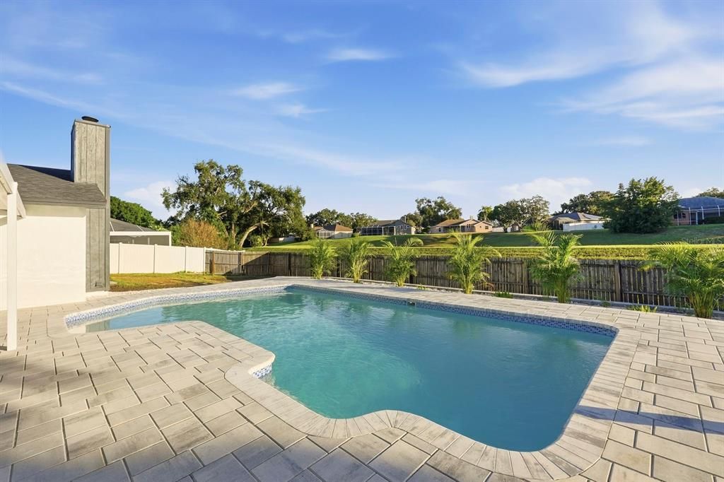 For Sale: $549,899 (3 beds, 2 baths, 1474 Square Feet)