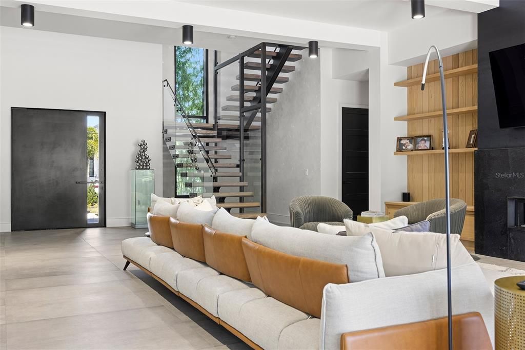 For Sale: $4,998,000 (5 beds, 5 baths, 5889 Square Feet)