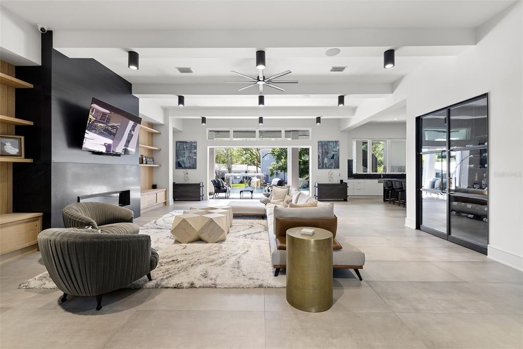 For Sale: $4,998,000 (5 beds, 5 baths, 5889 Square Feet)